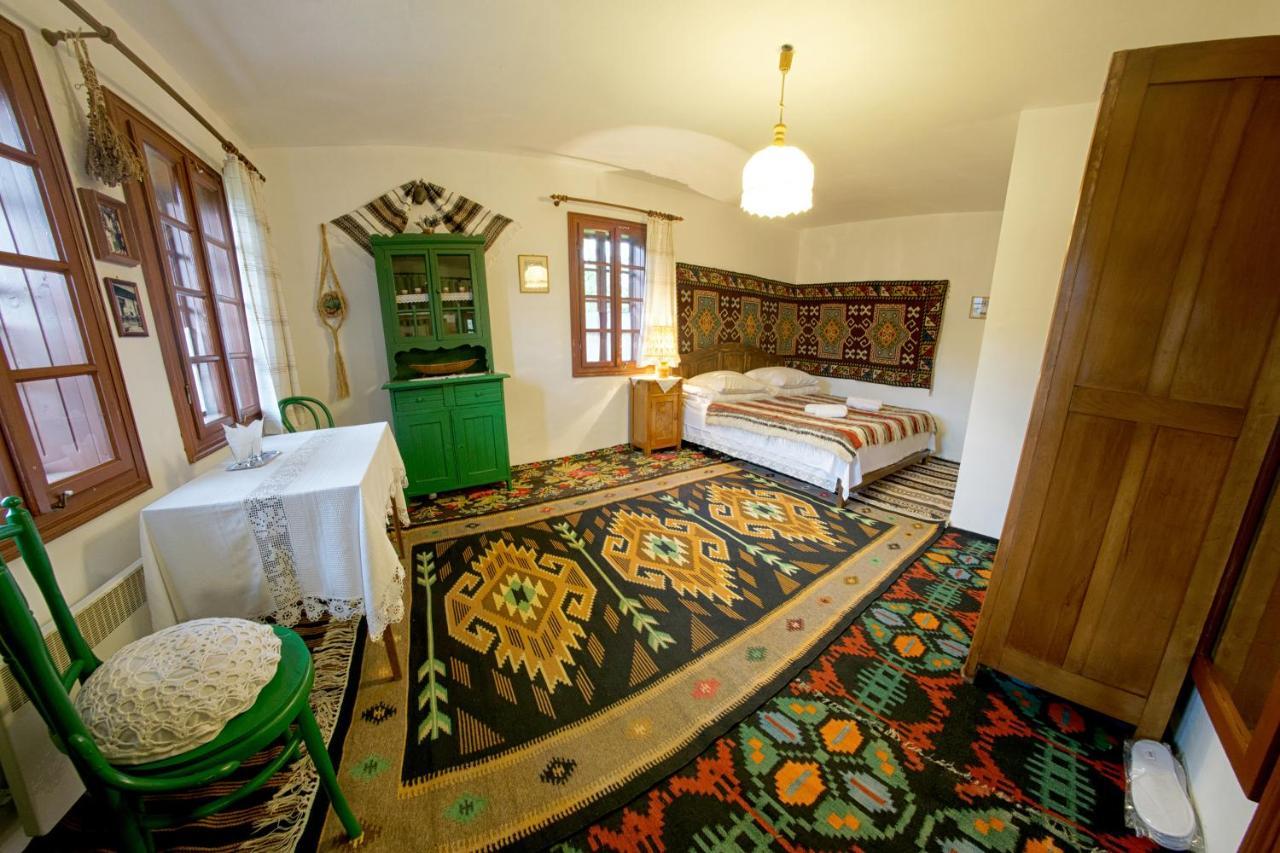 Villa Casa Bunicii Din Bucovina Vama  Exterior foto